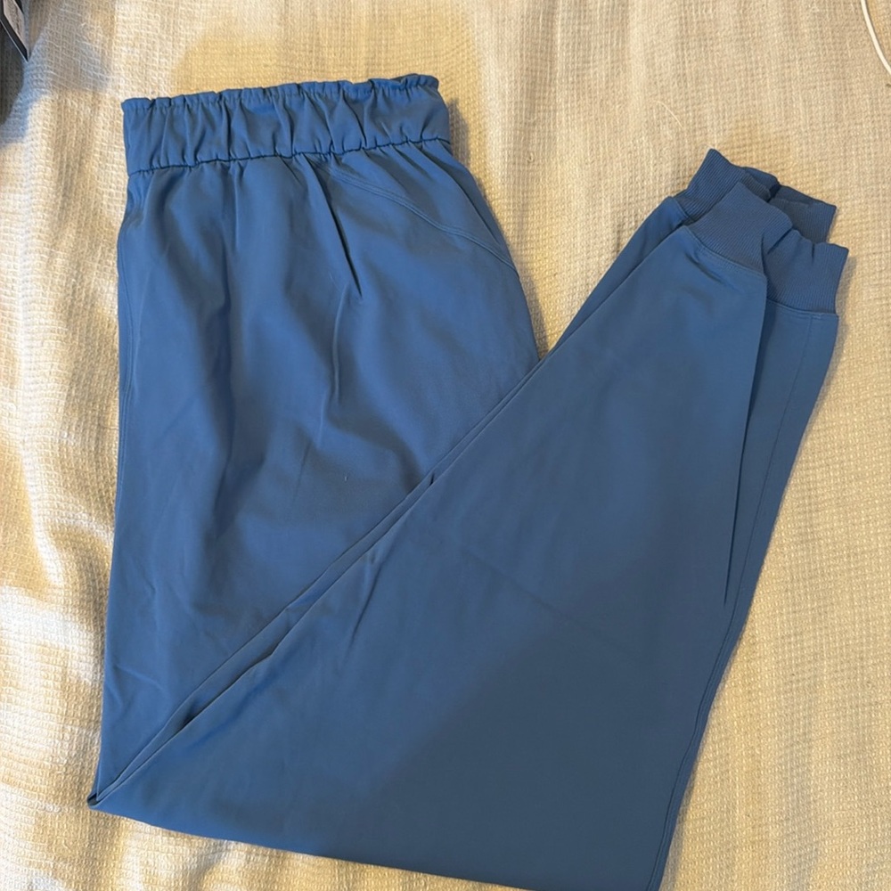 Lululemon Keep Moving Joggers